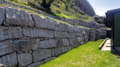 Muri ciclopici sostegno terreni - Capolago